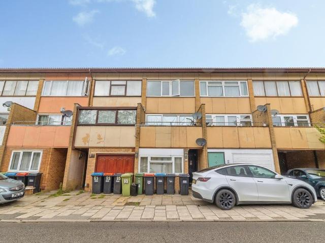 House for sale in Fishermead, Milton Keynes