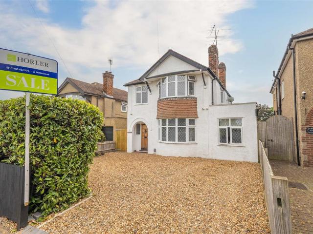 House for sale in Clewer Village, Windsor