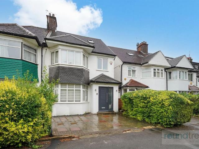House for sale in Hendon, Greater London