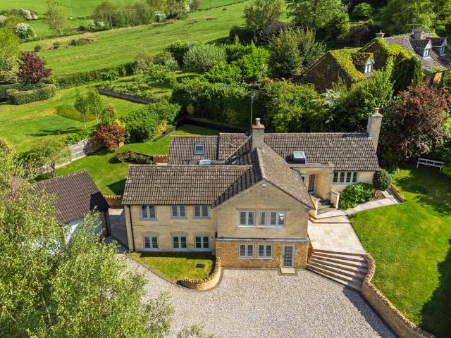 House for sale in Alderminster, Warwickshire