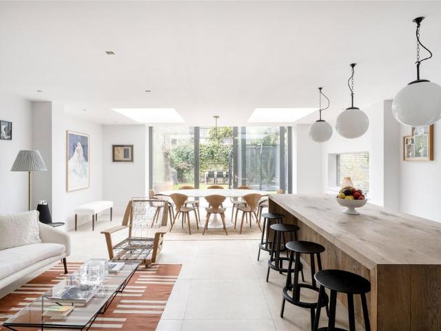 House for sale in Maida Hill, Greater London