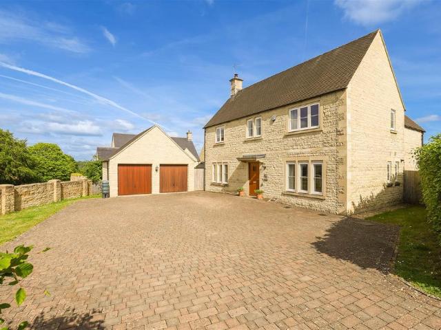House for sale in Thrupp, School House