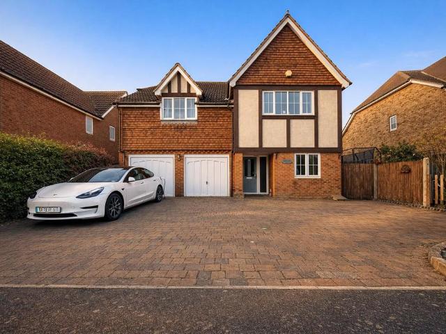 House for sale in Greenhill, The Bridge