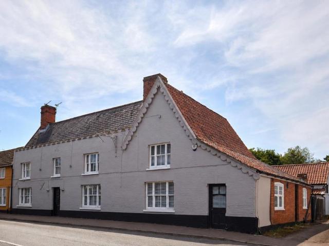 House for sale in Bedingfield, Suffolk