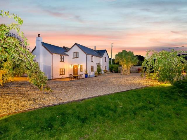 House for sale in Penperlleni, Wales