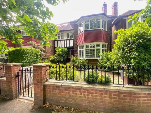 House for sale in London Borough of Hounslow, Greater London