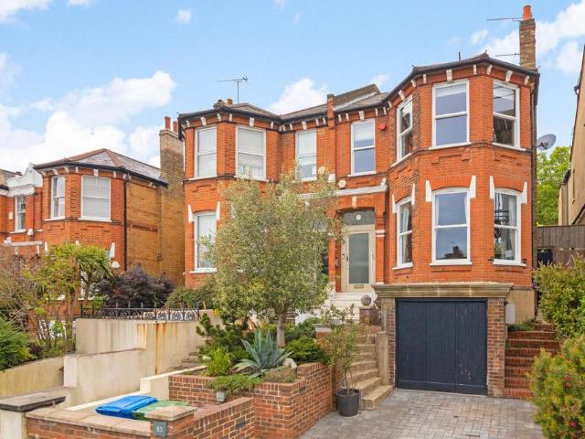 House for sale in East Dulwich, Greater London