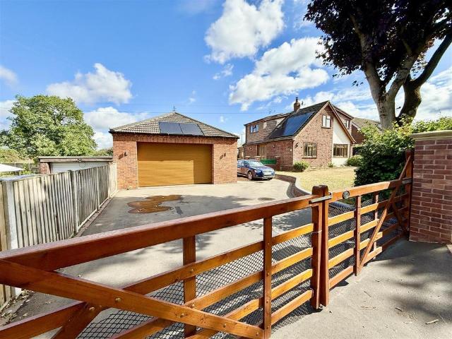 House for sale in Crostwick, Norfolk
