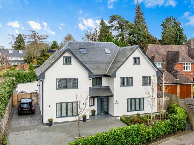 House for sale in Red Hill, Surrey