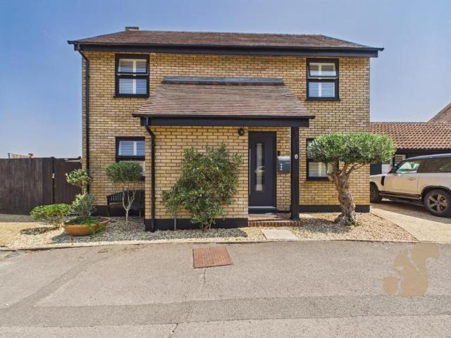 House for sale in Duton Hill, Essex