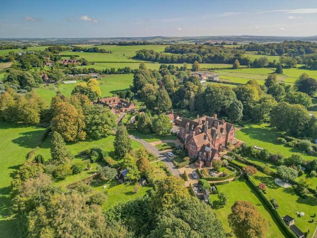 House for sale in Swanmore, Hampshire