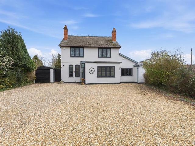 House for sale in Marston Green, West Midlands