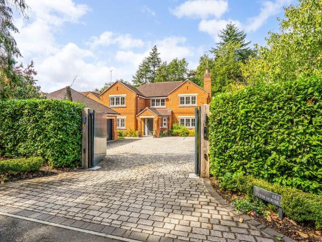 House for sale in Camberley, Surrey Heath