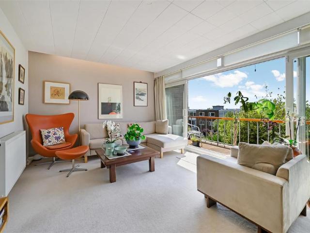 House for sale in London Borough of Merton, Raynes Park