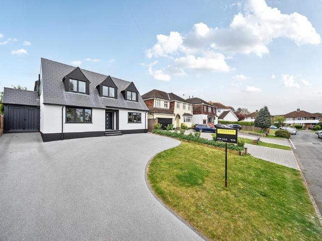 House for sale in The Butts, Kent