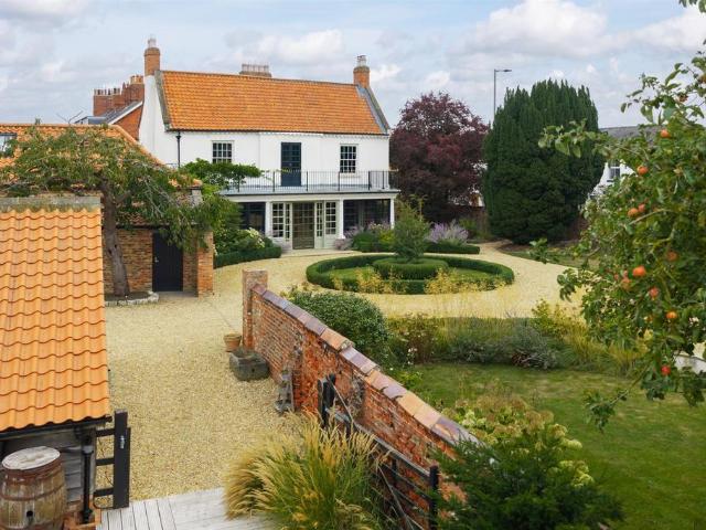 House for sale in Shipton