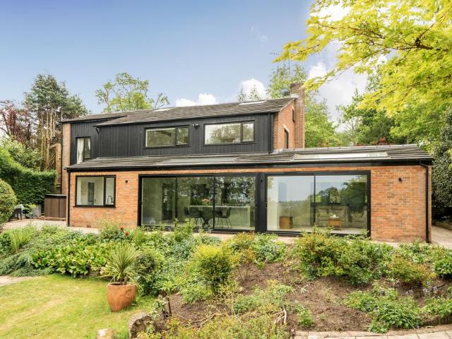 House for sale in Heronsgate, Batchworth