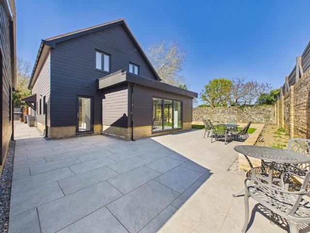 House for sale in Great Amwell, East Hertfordshire