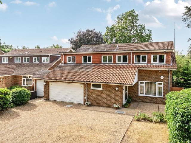 House for sale in Wraysbury