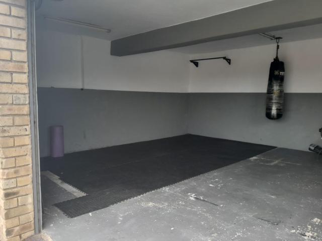 House for sale in Chatsworth, Kwazulu-natal