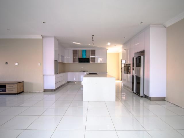 House for sale in Ifafi, Hartbeespoort Dam Nature Reserve
