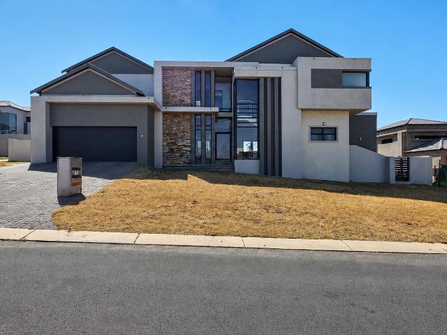 House for sale in Olievenhoutbos, Gauteng