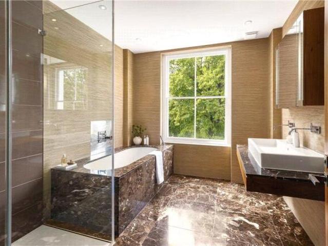 House for sale in Kensington, Greater London