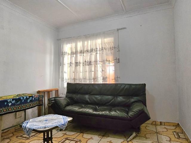 House for sale in Vosloorus, Gauteng