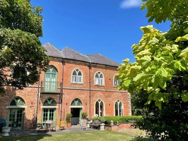 House for sale in Devizes, Wiltshire