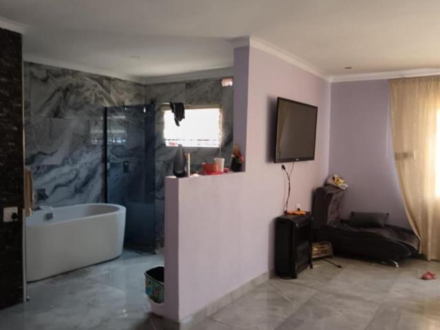 House for sale in Vosloorus, Gauteng