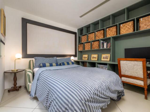 House for sale in Chiswick, Greater London