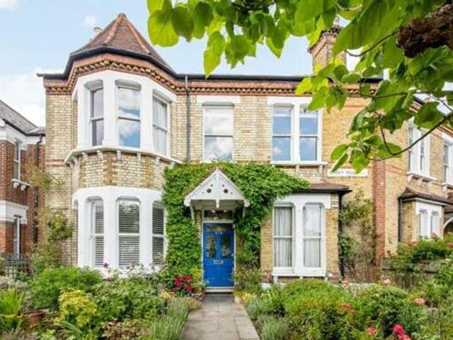 House for sale in Lyons, Greater London