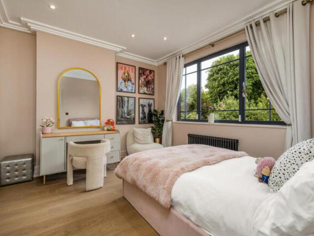 House for sale in Chiswick, Greater London