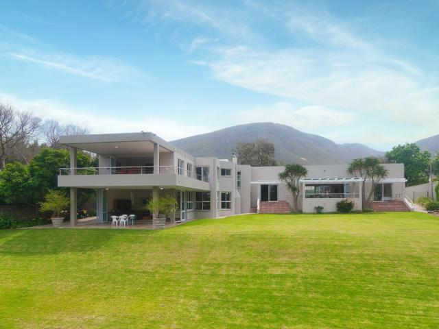 House for sale in Baardskeerdersbos, Western Cape