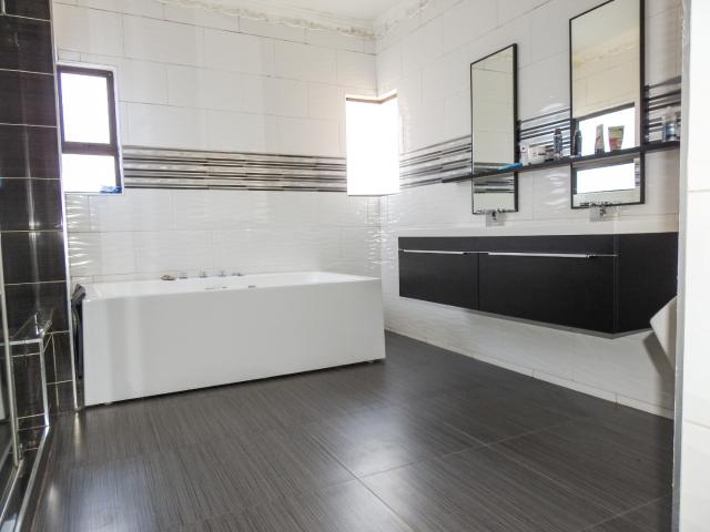 House for sale in Nooitgedacht, Gauteng