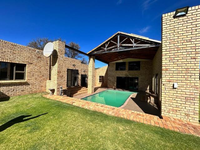 House for sale in Frances Baard, Northern Cape