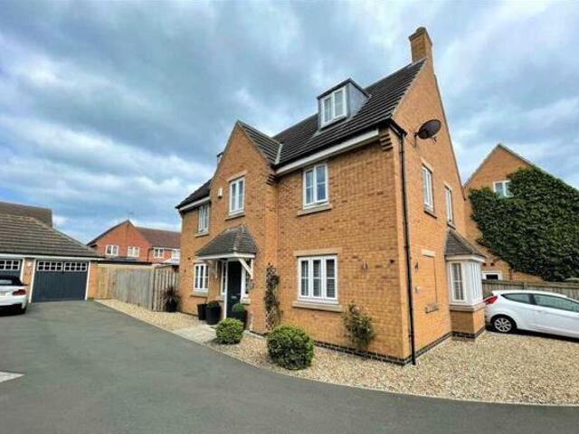 House for sale in The Pastures, Filey