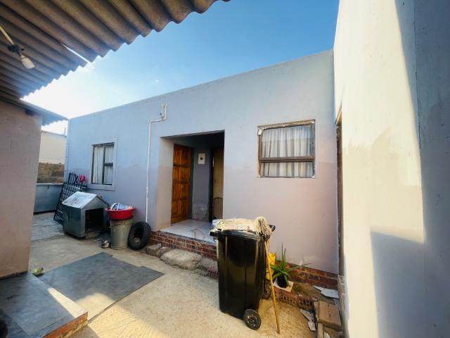 House for sale in Jabulani, Soweto
