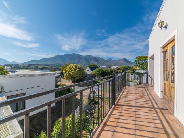 House for sale in Stellenbosch