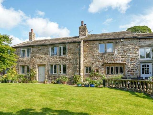 House for sale in Oakworth, West Yorkshire