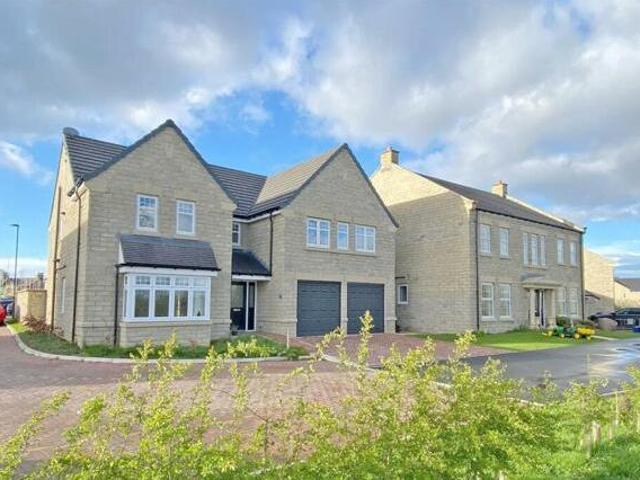 House for sale in Harrogate, York and North Yorkshire