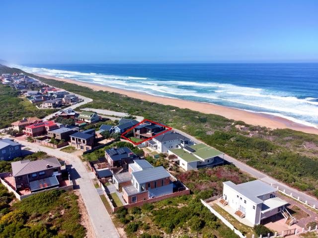 House for sale in Groot Brak Rivier, Western Cape