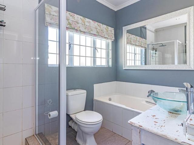 House for sale in Kloof, Kwazulu-natal