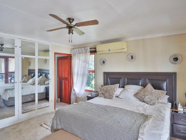 House for sale in Hartbeespoort Dam Nature Reserve, North West