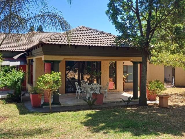 House for sale in Hartbeespoort Dam Nature Reserve, North West