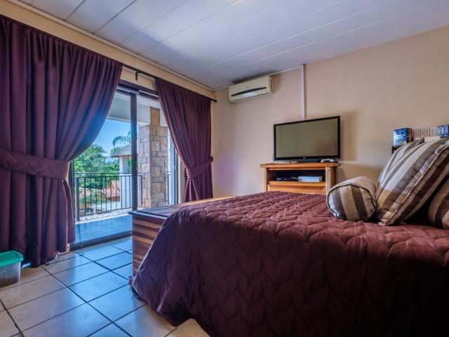House for sale in Hartbeespoort Dam Nature Reserve, North West