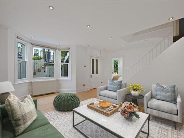 House for sale in Cat Hill