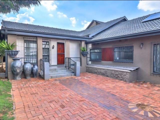 House for sale in Vosloorus, Gauteng