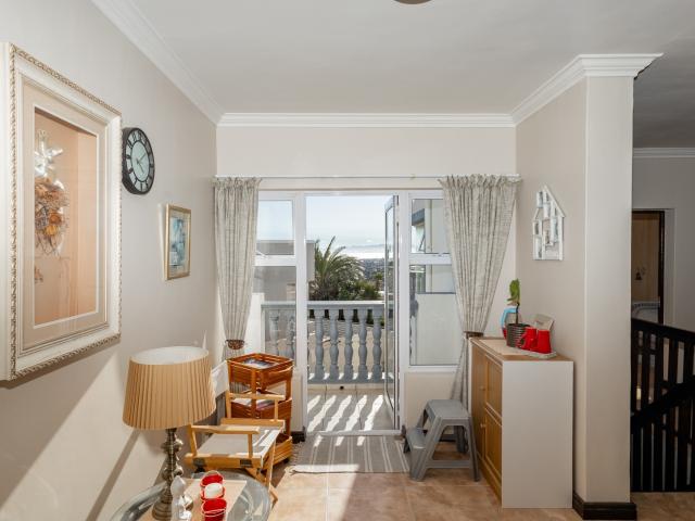 House for sale in Gordon's Bay, Western Cape