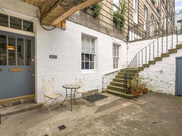Apartment for sale in New Town, Scotland